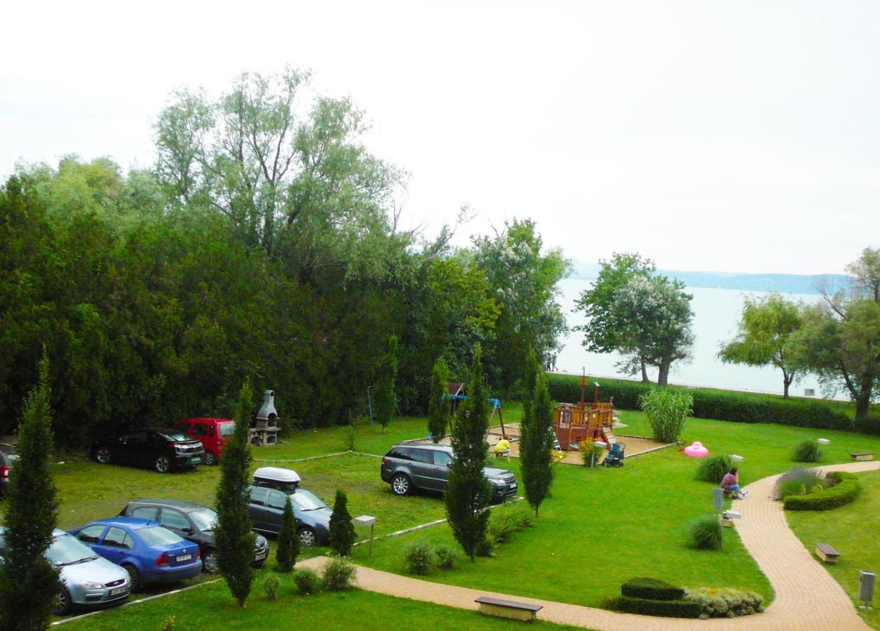 Vizparti Sas Apartman Siofok Dış mekan fotoğraf