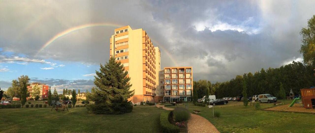 Vizparti Sas Apartman Siofok Dış mekan fotoğraf
